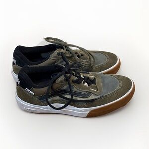 Vans Wayvee Skate Shoes Men’s Size 8 Olive Green Gum Sole